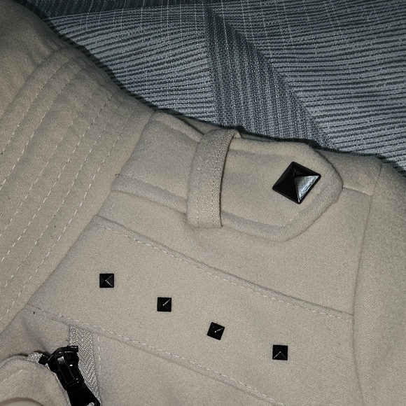 What's Hot Womens Beige Wool Blend Belted Full-Zip Studed PeaCoat Size: X-Large - Picture 4 of 10